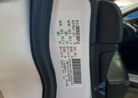 2013 Jeep Grand Cherokee Laredo z USA, uszkodzony, nr VIN 1C4RJFAGXDC620376